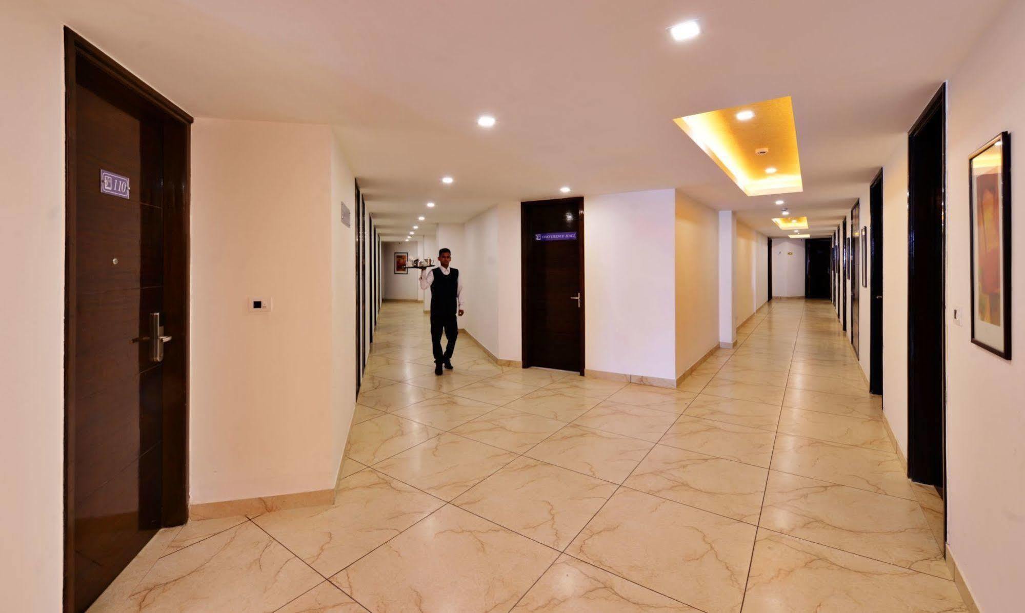 Hotel Jk Clarks Exotica Dalhousie Esterno foto