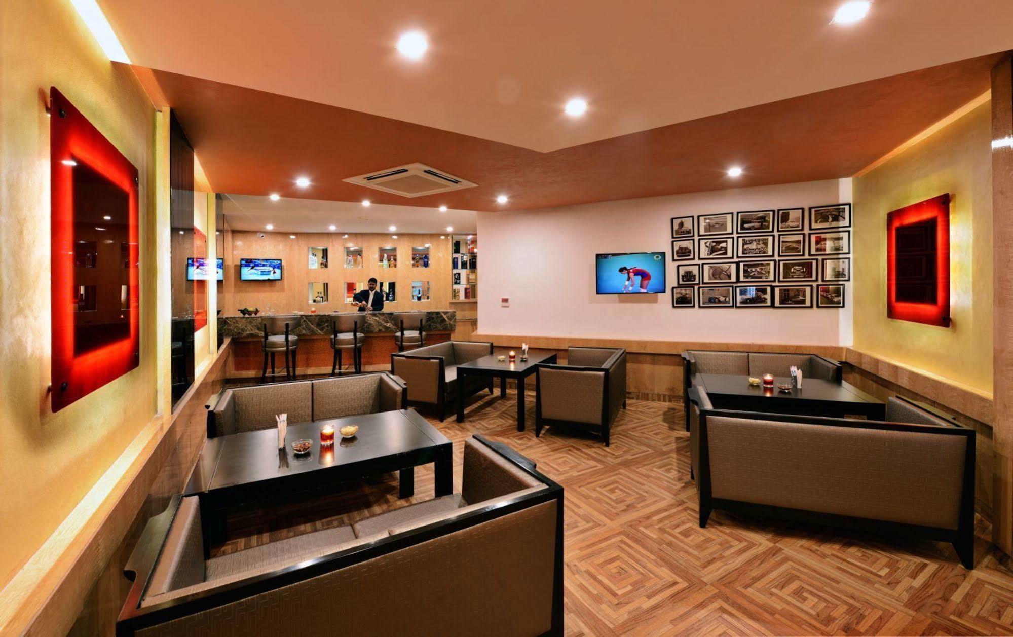 Hotel Jk Clarks Exotica Dalhousie Esterno foto