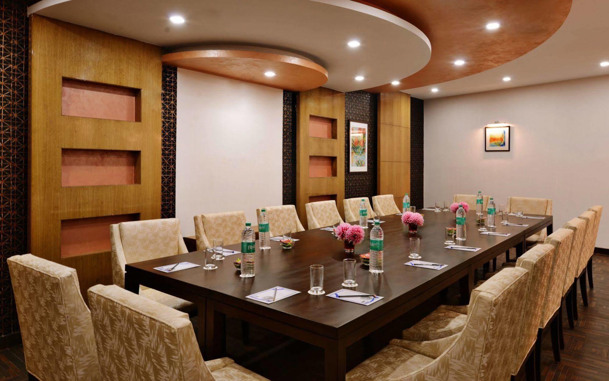 Hotel Jk Clarks Exotica Dalhousie Esterno foto