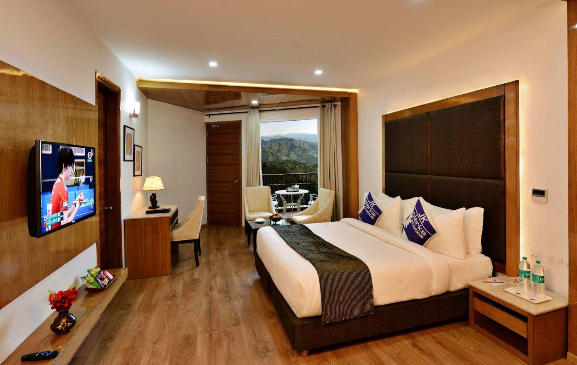Hotel Jk Clarks Exotica Dalhousie Esterno foto
